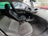 FORD - FIESTA - 2014/2015 - Prata - R$ 51.900,00