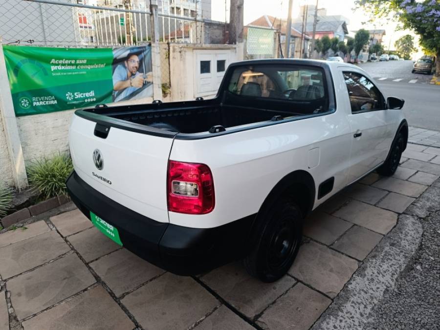 VOLKSWAGEN - SAVEIRO - 2015/2016 - Branca - R$ 47.900,00