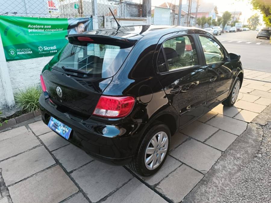 VOLKSWAGEN - GOL - 2012/2013 - Preta - R$ 32.900,00