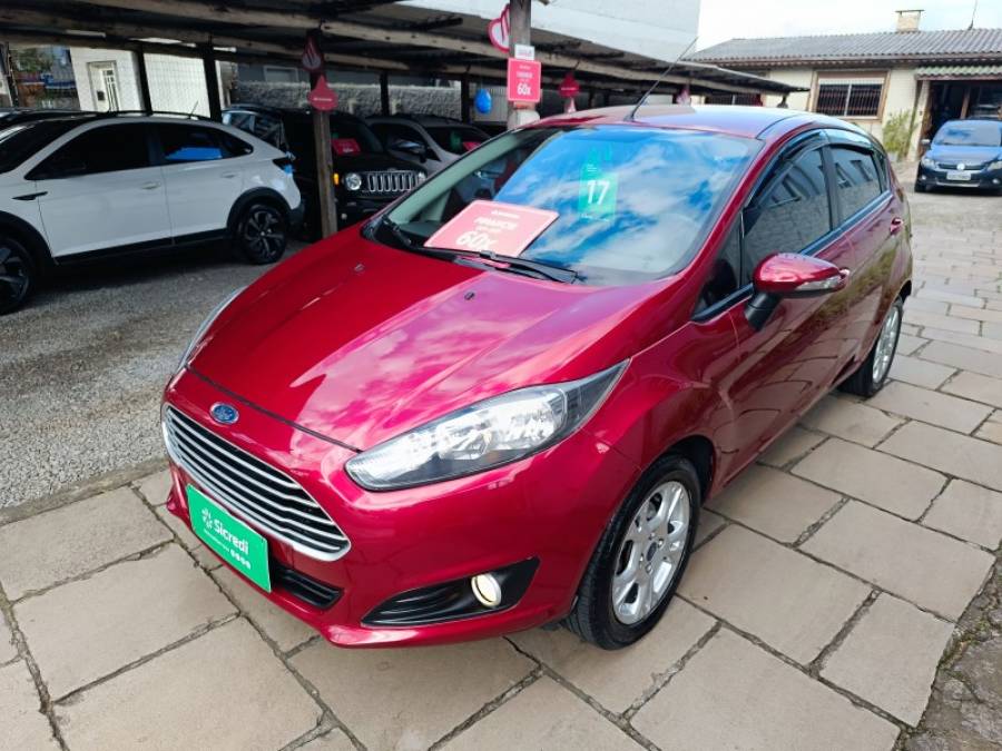 FORD - FIESTA - 2016/2017 - Vinho - R$ 54.900,00