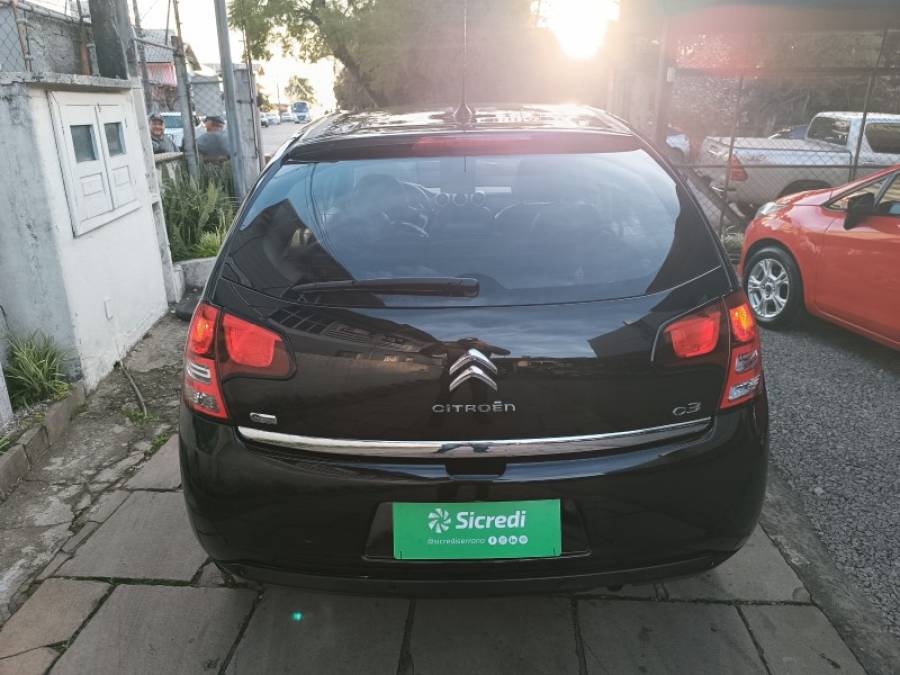 CITROËN - C3 - 2012/2013 - Preta - R$ 39.900,00