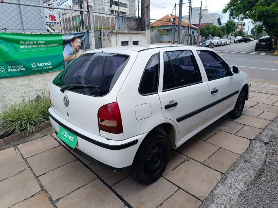 VOLKSWAGEN - GOL - 2003/2004 - Branca - R$ 9.900,00