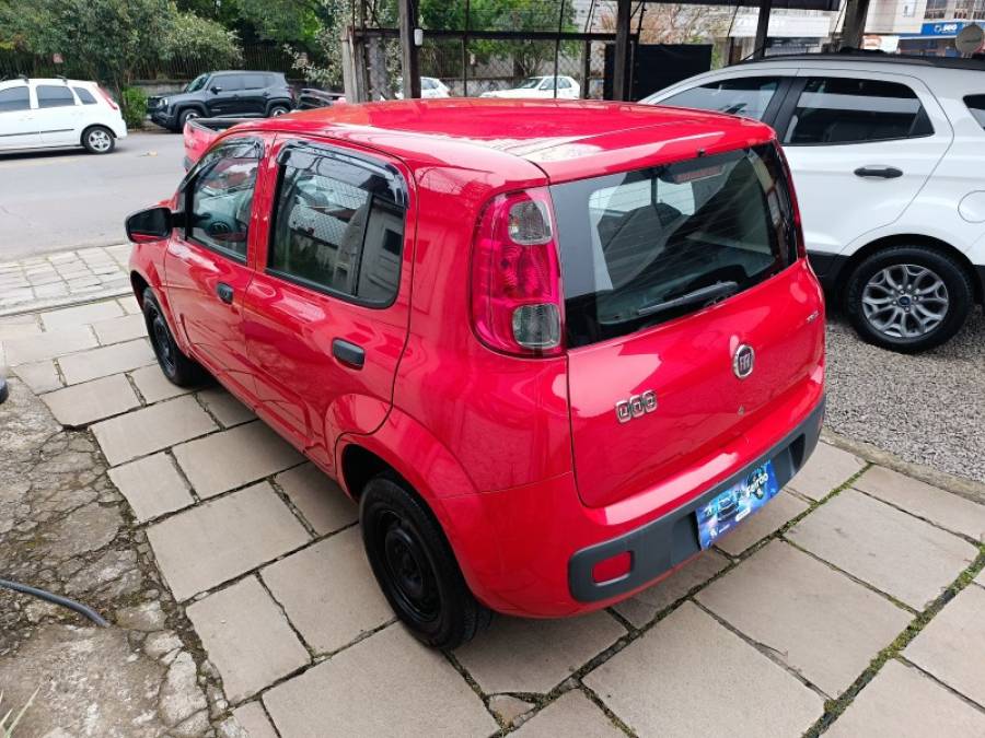FIAT - UNO - 2015/2016 - Vermelha - R$ 34.900,00