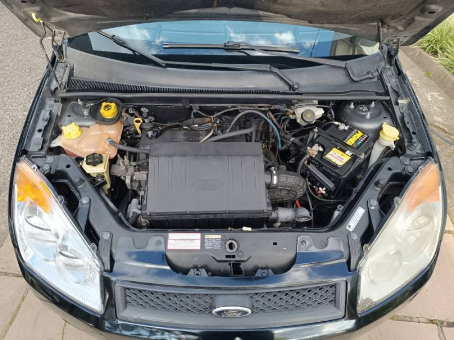 FORD - FIESTA - 2010/2010 - Preta - R$ 28.900,00