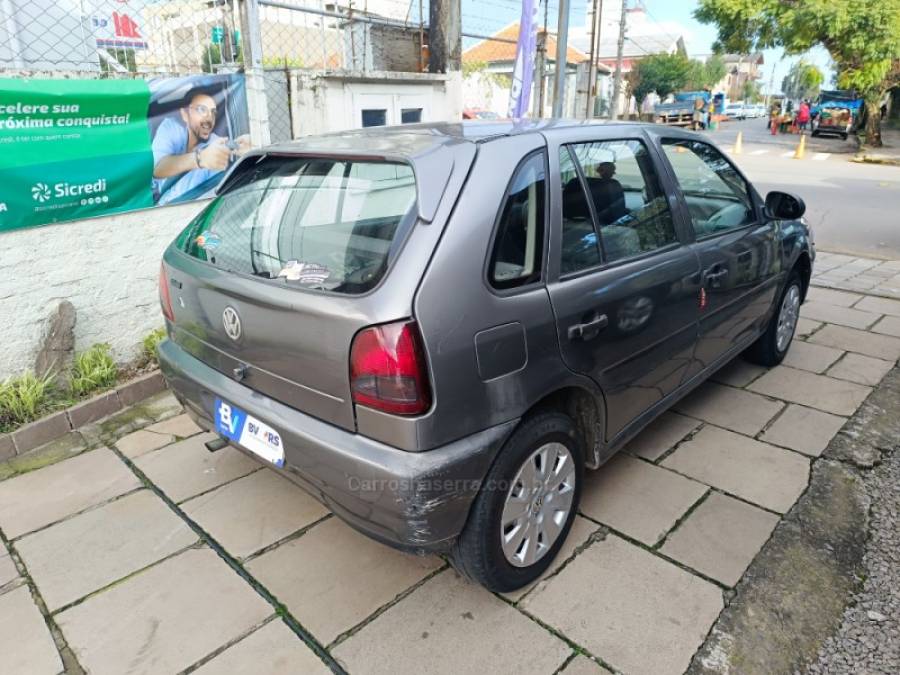 VOLKSWAGEN - GOL - 1998/1999 - Cinza - R$ 9.900,00