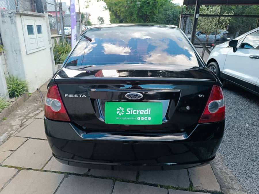 FORD - FIESTA - 2010/2010 - Preta - R$ 28.900,00