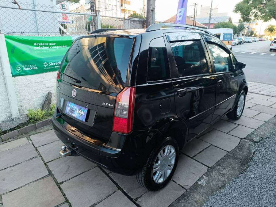 FIAT - IDEA - 2008/2009 - Preta - R$ 29.900,00