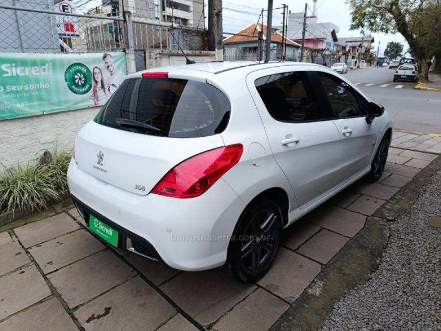 PEUGEOT - 308 - 2013/2014 - Branca - R$ 44.900,00