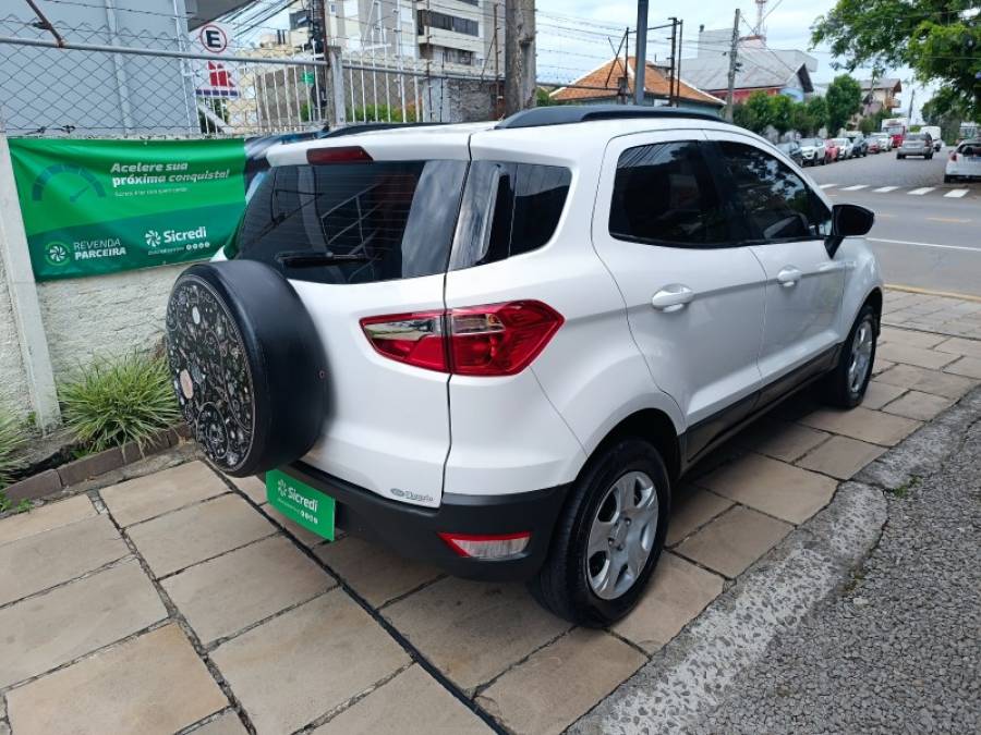 FORD - ECOSPORT - 2016/2017 - Branca - R$ 58.900,00