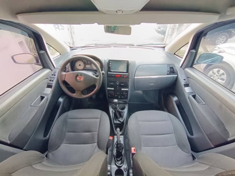 FIAT - IDEA - 2008/2009 - Preta - R$ 29.900,00