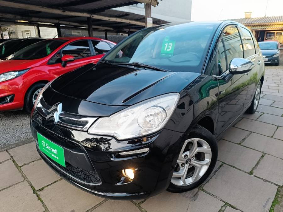 CITROËN - C3 - 2012/2013 - Preta - R$ 39.900,00