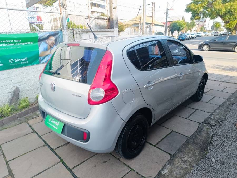 FIAT - PALIO - 2012/2012 - Prata - R$ 33.900,00