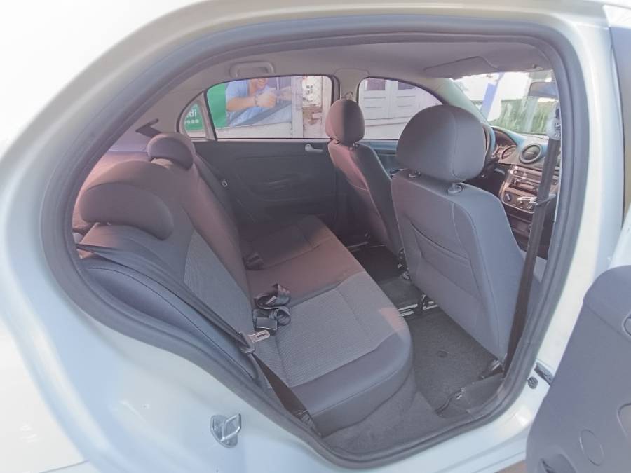 VOLKSWAGEN - GOL - 2013/2013 - Branca - R$ 36.900,00