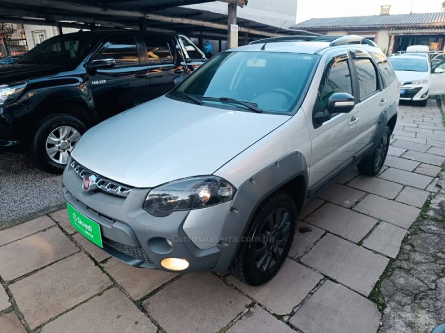 FIAT - PALIO - 2018/2018 - Prata - R$ 58.900,00