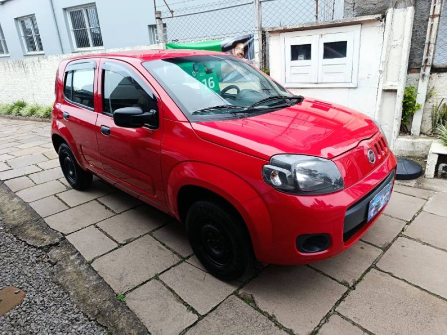 FIAT - UNO - 2015/2016 - Vermelha - R$ 34.900,00