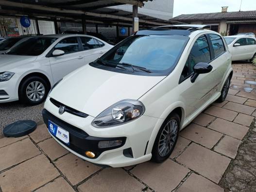 FIAT - PUNTO - 2014/2015 - Branca - R$ 54.900,00
