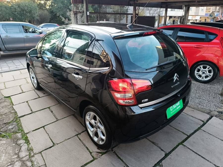 CITROËN - C3 - 2012/2013 - Preta - R$ 39.900,00