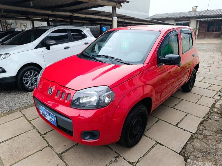 FIAT - UNO - 2015/2016 - Vermelha - R$ 33.900,00