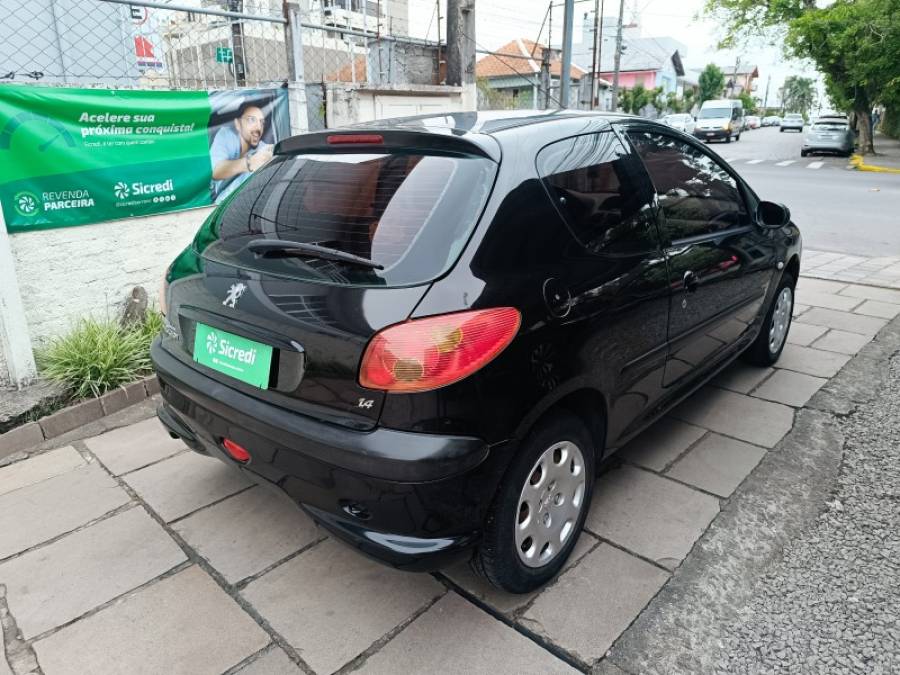 PEUGEOT - 206 - 2004/2005 - Preta - R$ 9.900,00