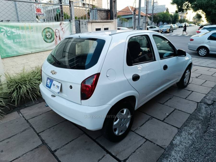 CHEVROLET - CELTA - 2011/2012 - Branca - R$ 27.900,00