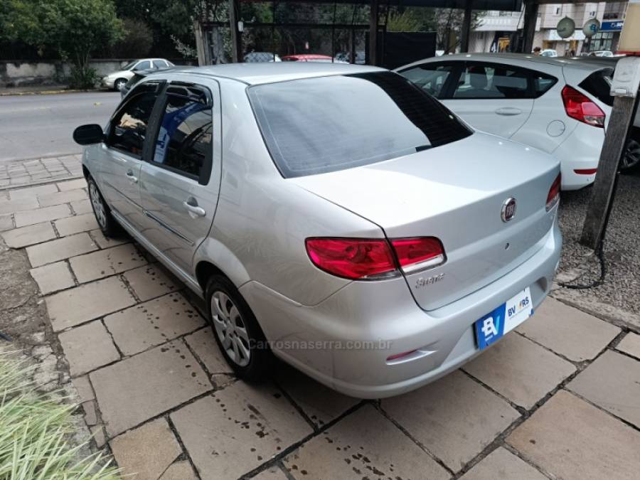 FIAT - SIENA - 2011/2011 - Prata - R$ 29.900,00