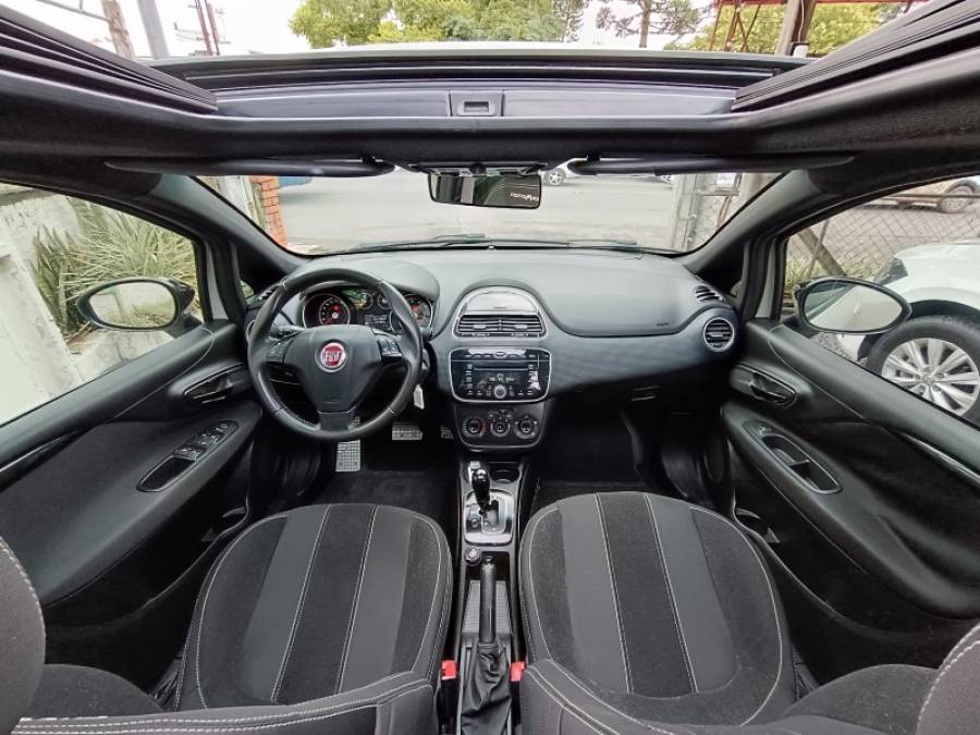 FIAT - PUNTO - 2014/2015 - Branca - R$ 54.900,00