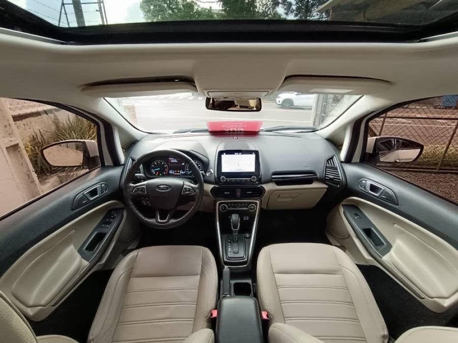 FORD - ECOSPORT - 2017/2018 - Branca - R$ 77.000,00