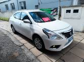 NISSAN - VERSA - 2015/2016 - Branca - R$ 52.900,00