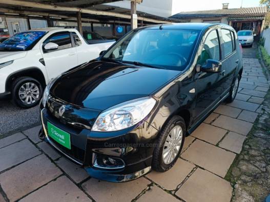 RENAULT - SANDERO - 2012/2013 - Preta - R$ 36.900,00
