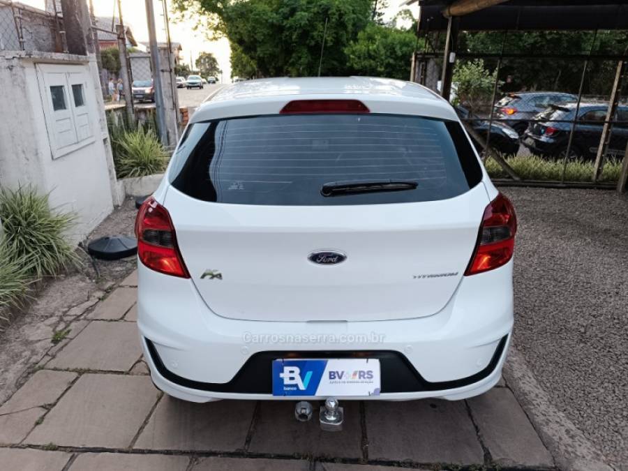 FORD - KA - 2018/2019 - Branca - R$ 62.900,00