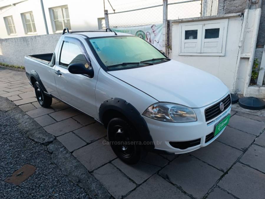 FIAT - STRADA - 2011/2012 - Branca - R$ 40.900,00