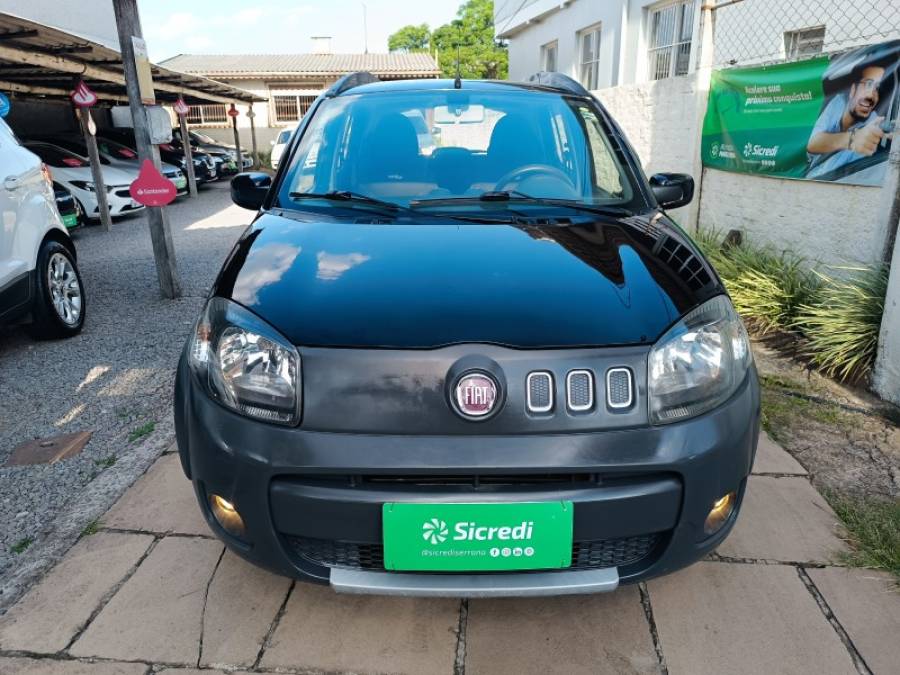 FIAT - UNO - 2010/2011 - Preta - R$ 32.900,00