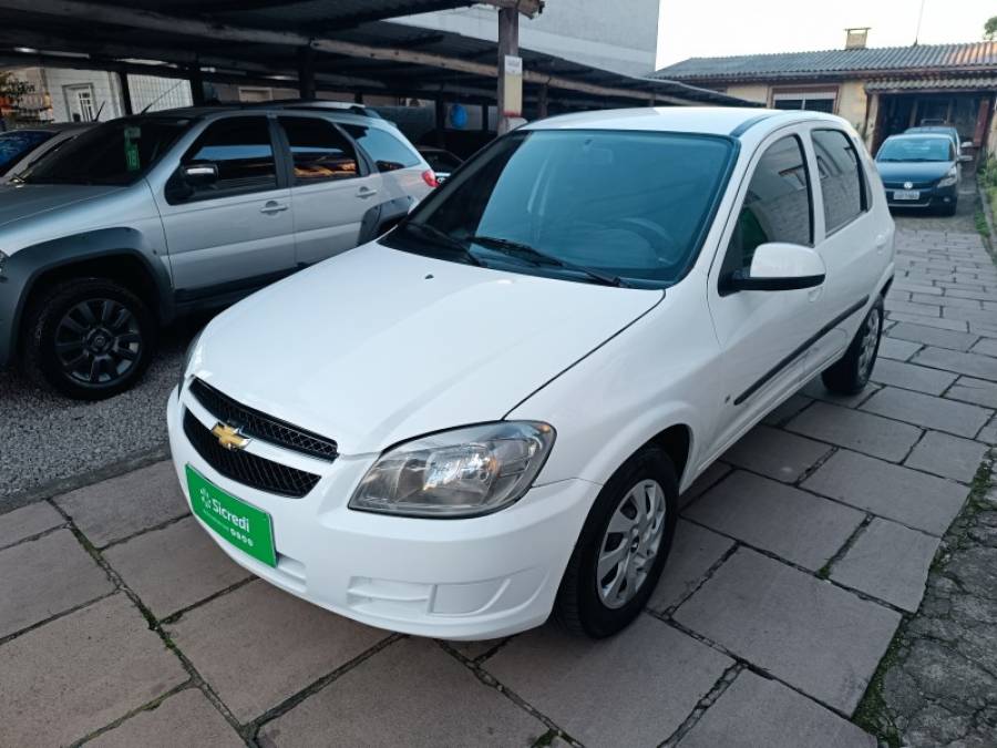 CHEVROLET - CELTA - 2011/2012 - Branca - R$ 32.900,00