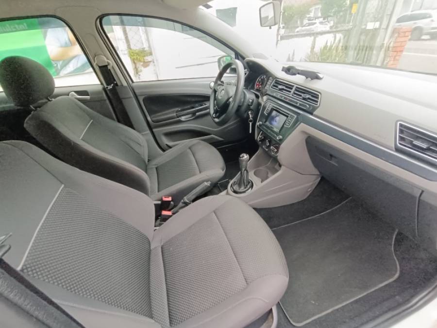 VOLKSWAGEN - GOL - 2017/2018 - Branca - R$ 49.900,00