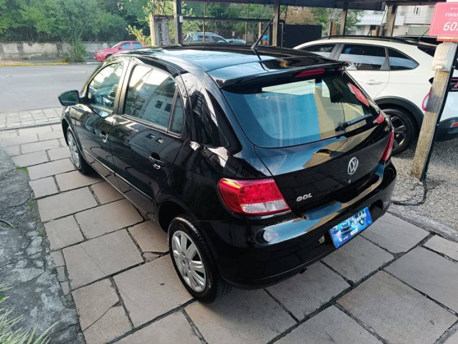 VOLKSWAGEN - GOL - 2012/2013 - Preta - R$ 32.900,00