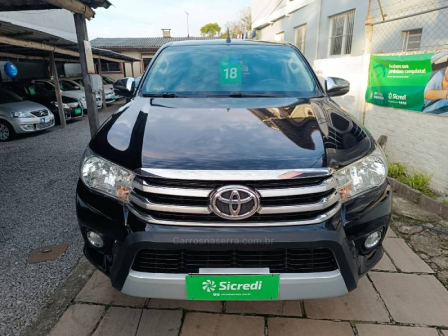 TOYOTA - HILUX - 2018/2018 - Preta - R$ 175.900,00