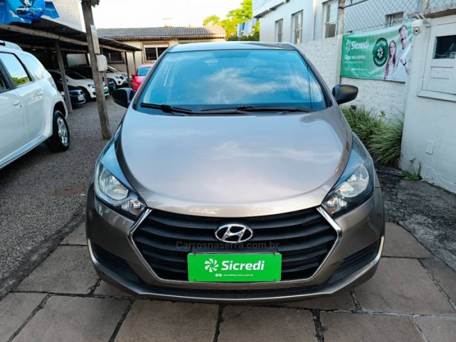 HYUNDAI - HB20 - 2016/2016 - Prata - R$ 48.900,00