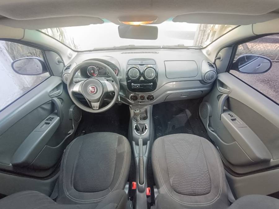 FIAT - PALIO - 2012/2012 - Prata - R$ 33.900,00