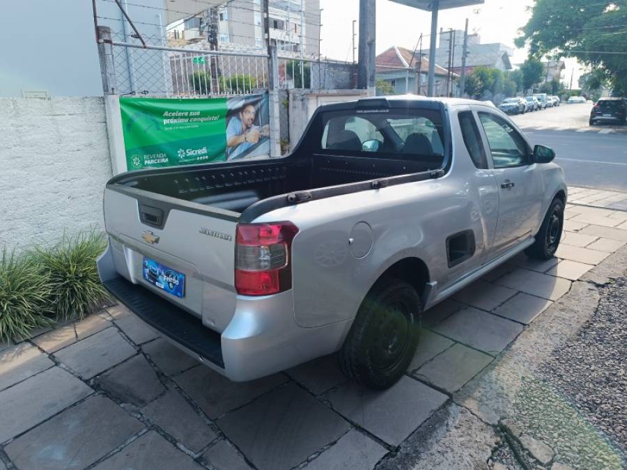 CHEVROLET - MONTANA - 2016/2017 - Prata - R$ 46.900,00