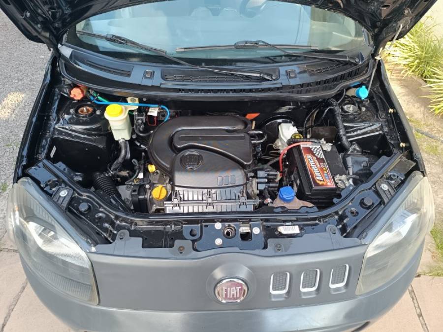 FIAT - UNO - 2010/2011 - Preta - R$ 32.900,00