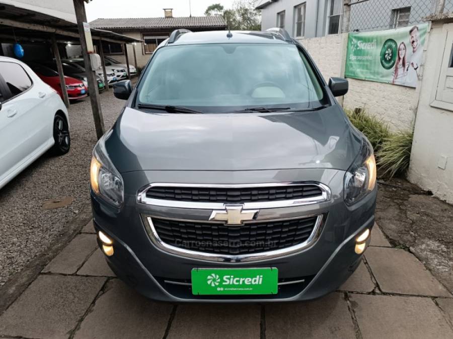 CHEVROLET - SPIN - 2013/2013 - Cinza - R$ 53.900,00