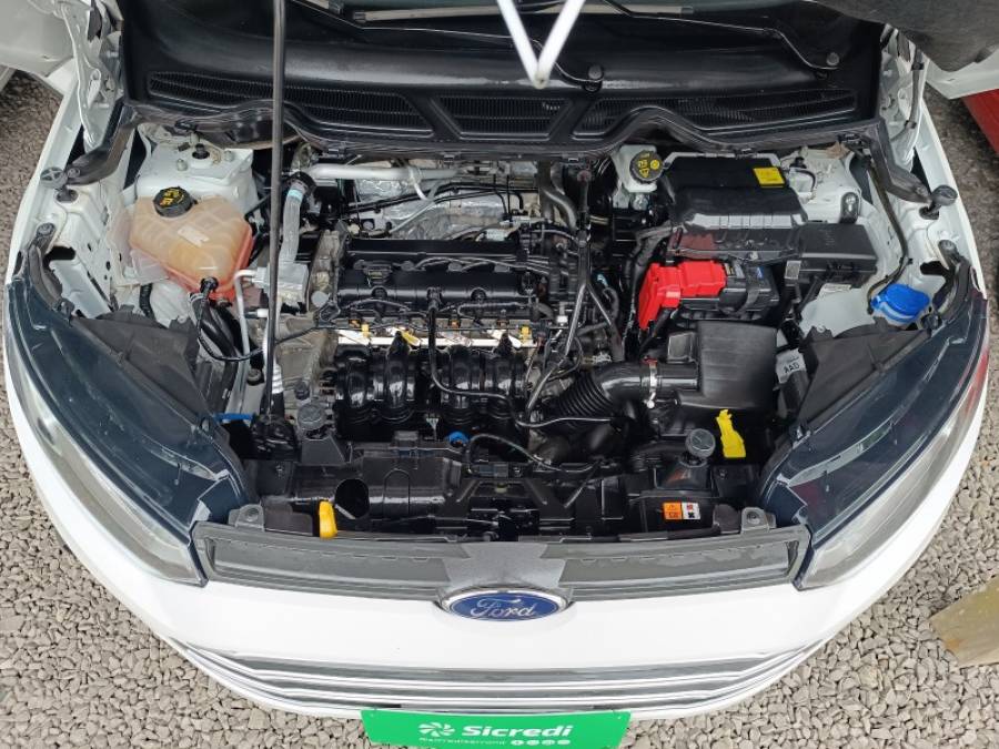 FORD - ECOSPORT - 2016/2017 - Branca - R$ 58.900,00