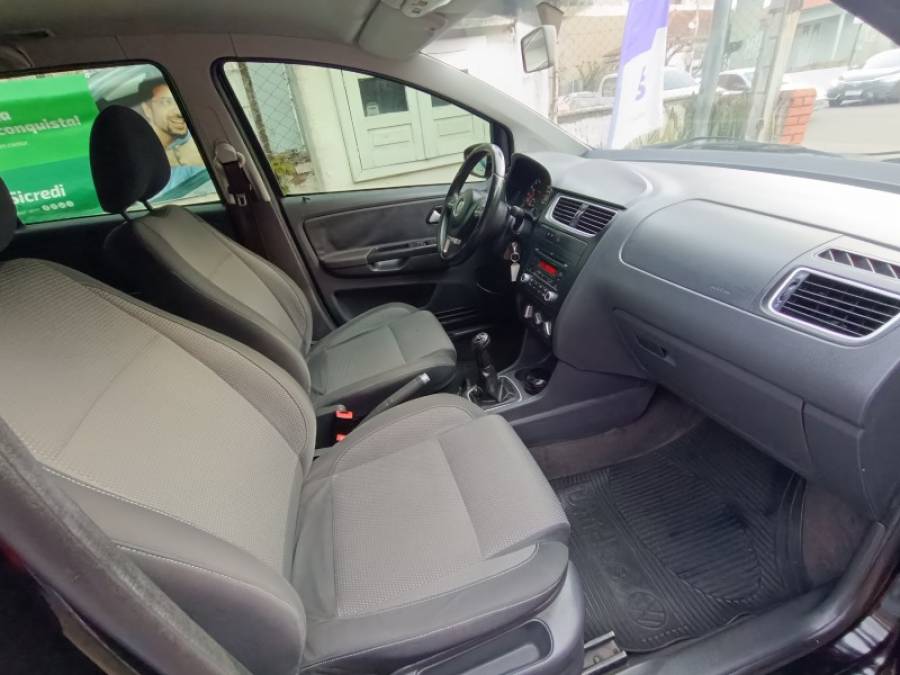 VOLKSWAGEN - SPACEFOX - 2012/2012 - Preta - R$ 42.900,00