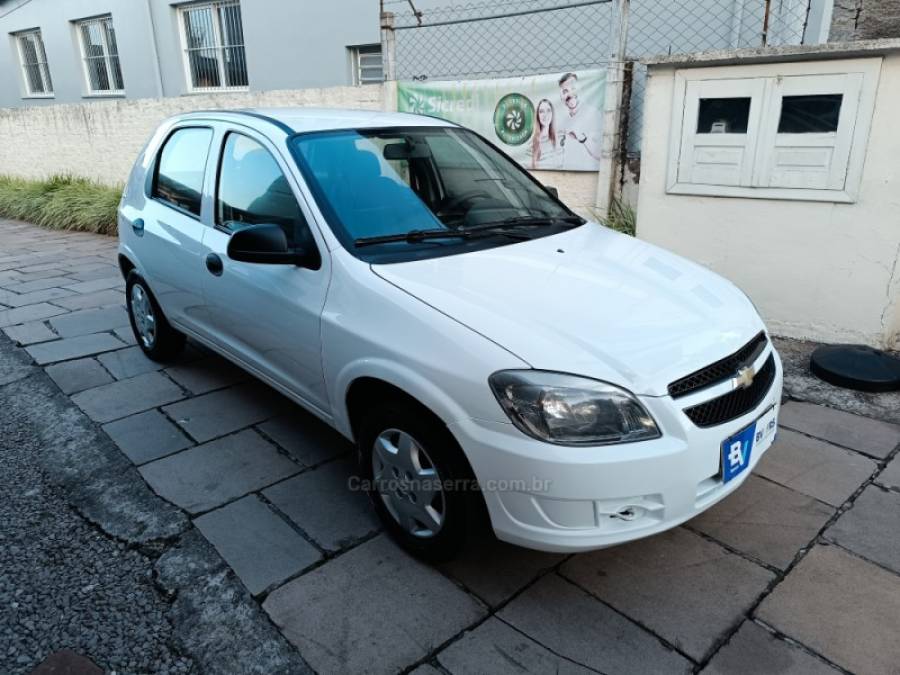 CHEVROLET - CELTA - 2011/2012 - Branca - R$ 27.900,00
