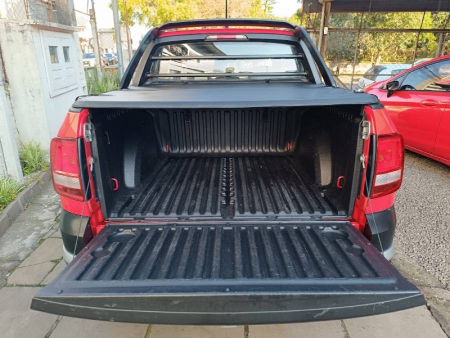 VOLKSWAGEN - SAVEIRO - 2019/2020 - Vermelha - R$ 86.900,00