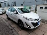 TOYOTA - YARIS - 2020/2021 - Branca - R$ 81.900,00