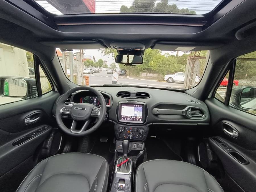 JEEP - RENEGADE - 2024/2024 - Branca - R$ 140.900,00