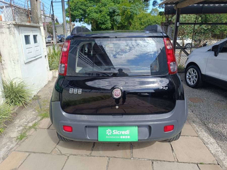 FIAT - UNO - 2010/2011 - Preta - R$ 32.900,00