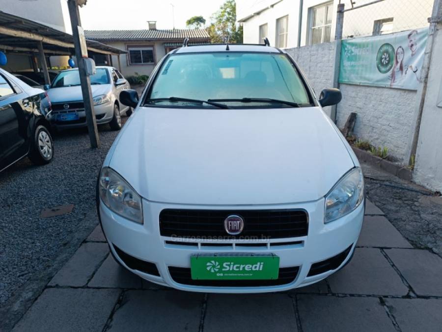 FIAT - STRADA - 2011/2012 - Branca - R$ 40.900,00
