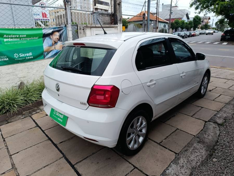 VOLKSWAGEN - GOL - 2017/2018 - Branca - R$ 49.900,00